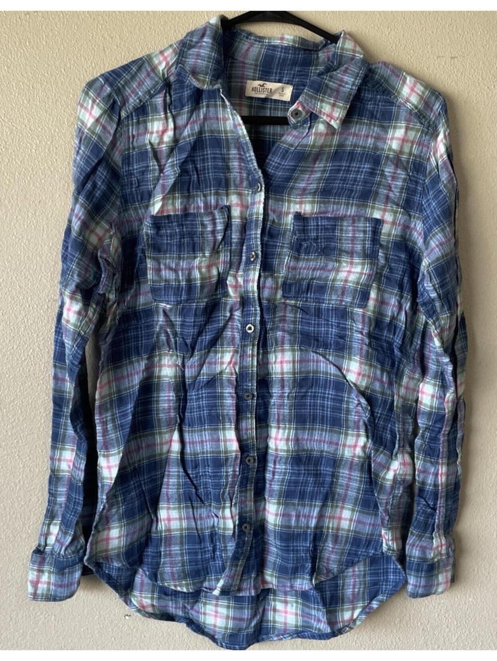 Hollister size small blue plaid button long sleeve women